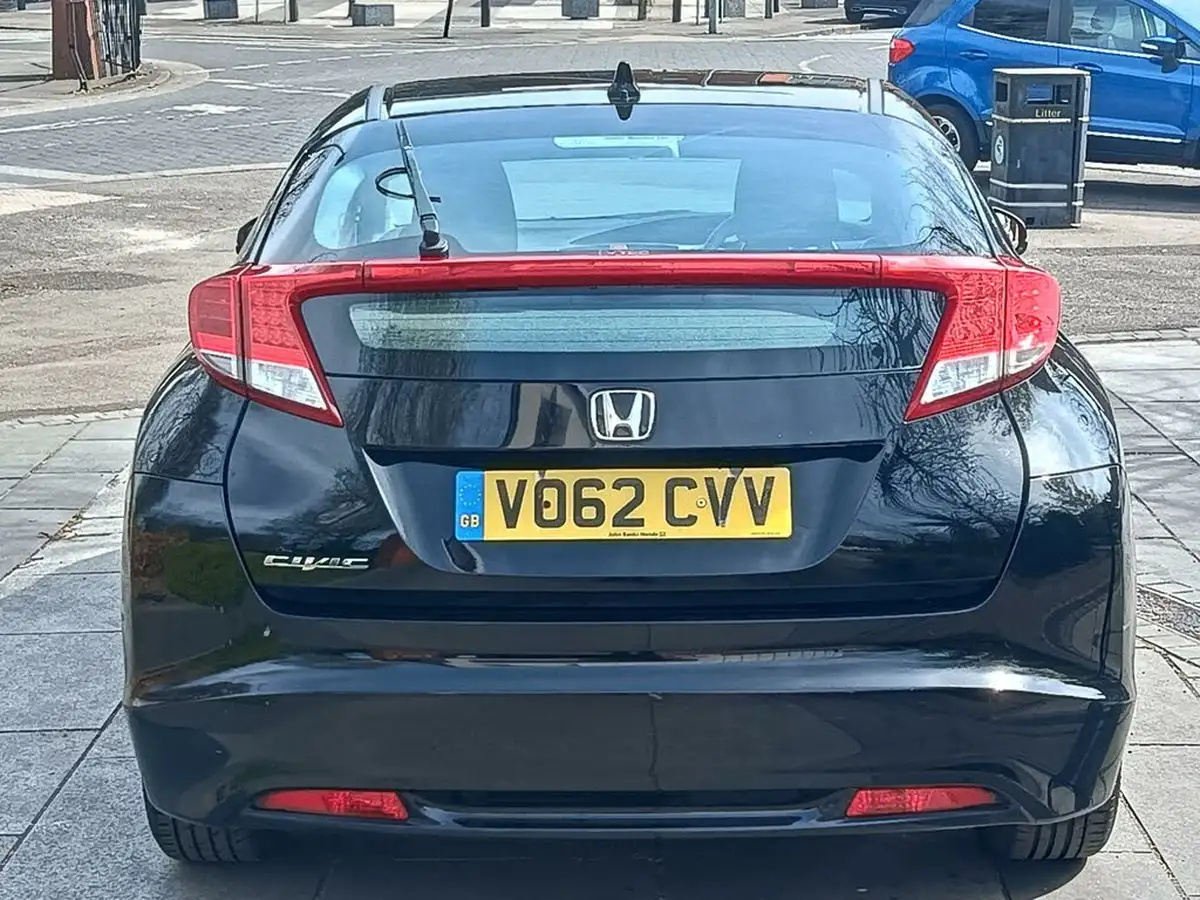 2012-honda-civic-14-se-big-16