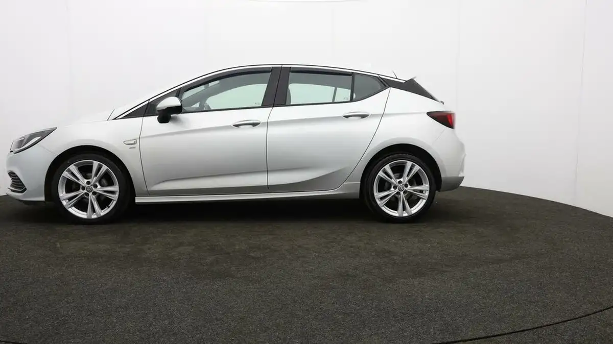 2018-vauxhall-astra-14i-16v-turbo-sri-vx-line-nav-big-4