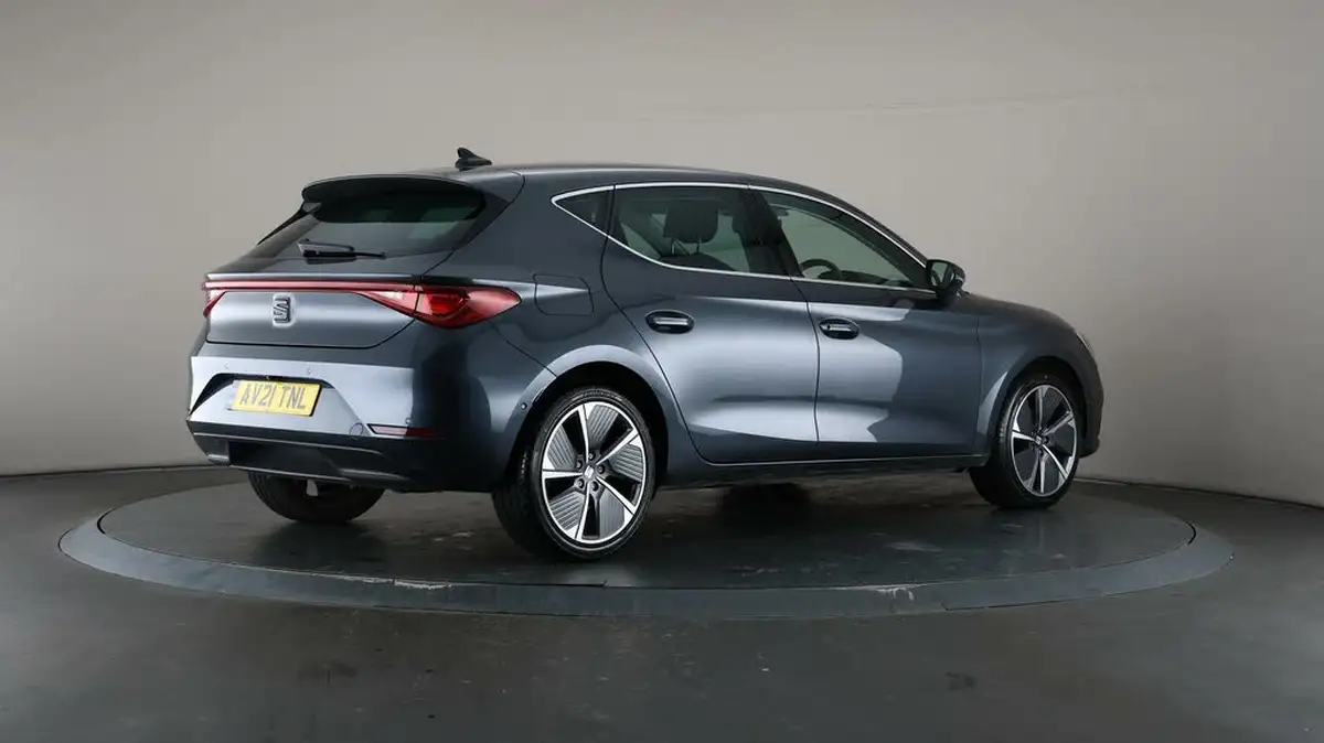 2021-seat-leon-10-etsi-evo-xcellence-lux-hatchback-big-7