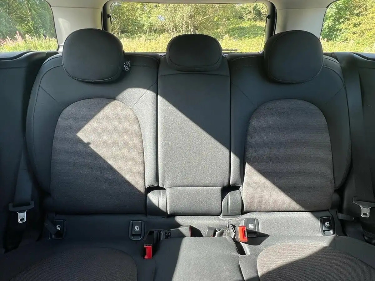 2018-mini-countryman-15-cooper-ss-big-43