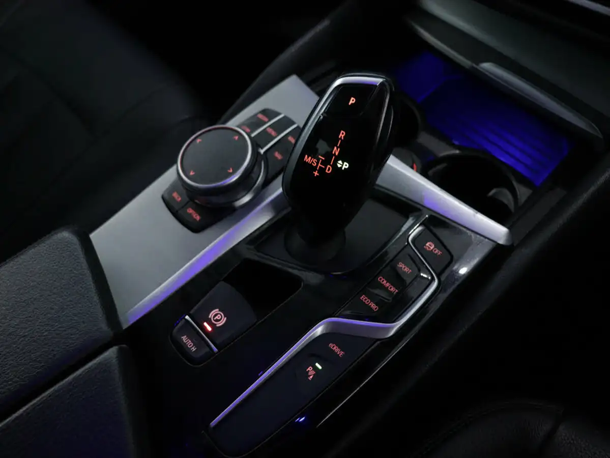 2019-bmw-5-series-20-530e-se-auto-big-24