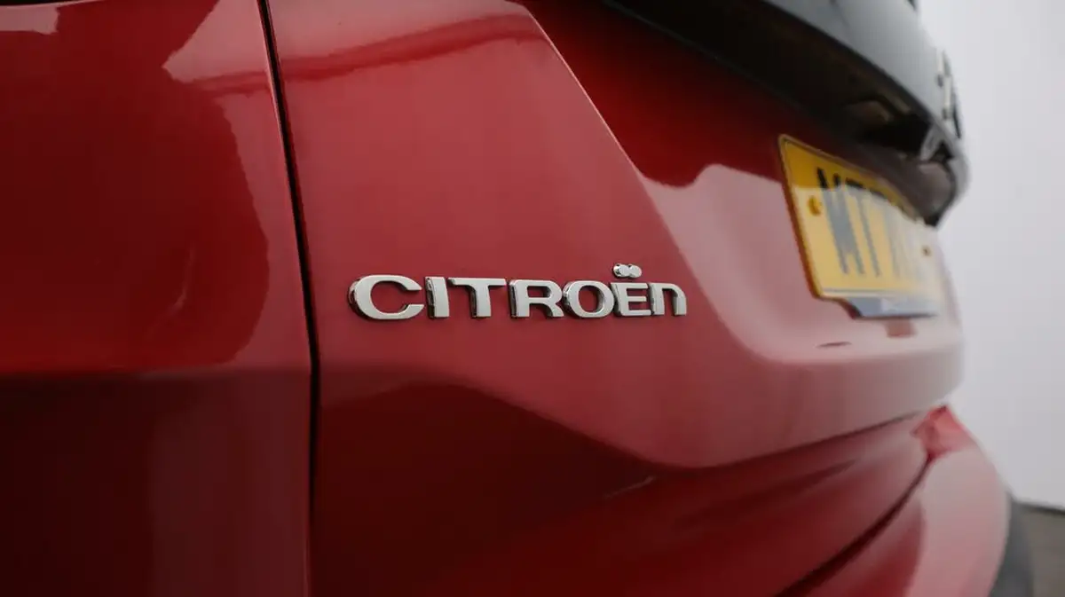 2021-citroen-c4-12-puretech-shine-130ps-big-21