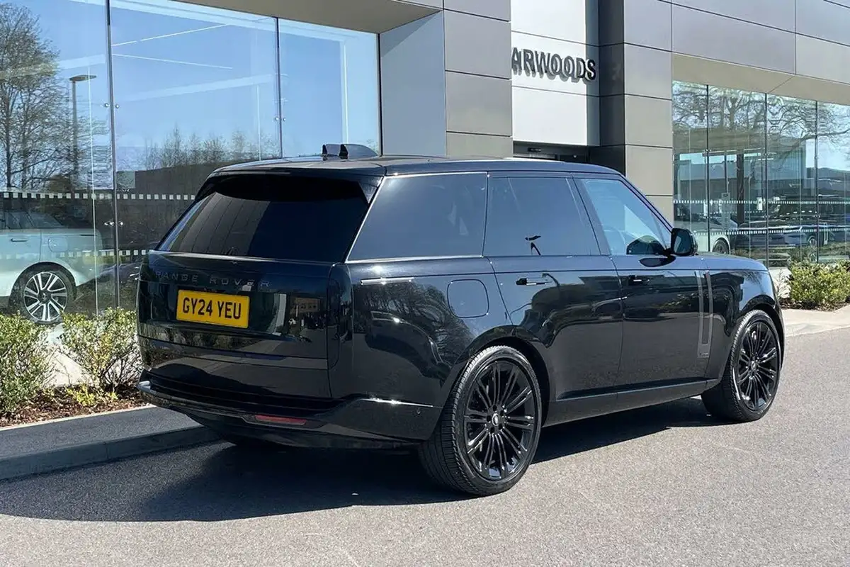 2024-land-rover-range-rover-30-d350-autobiography-big-10