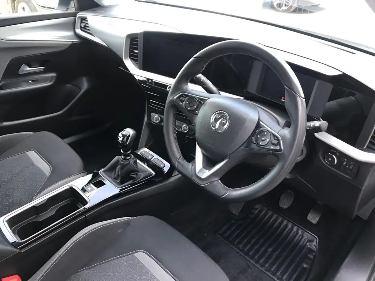 2022-vauxhall-mokka-12-se-edition-big-2