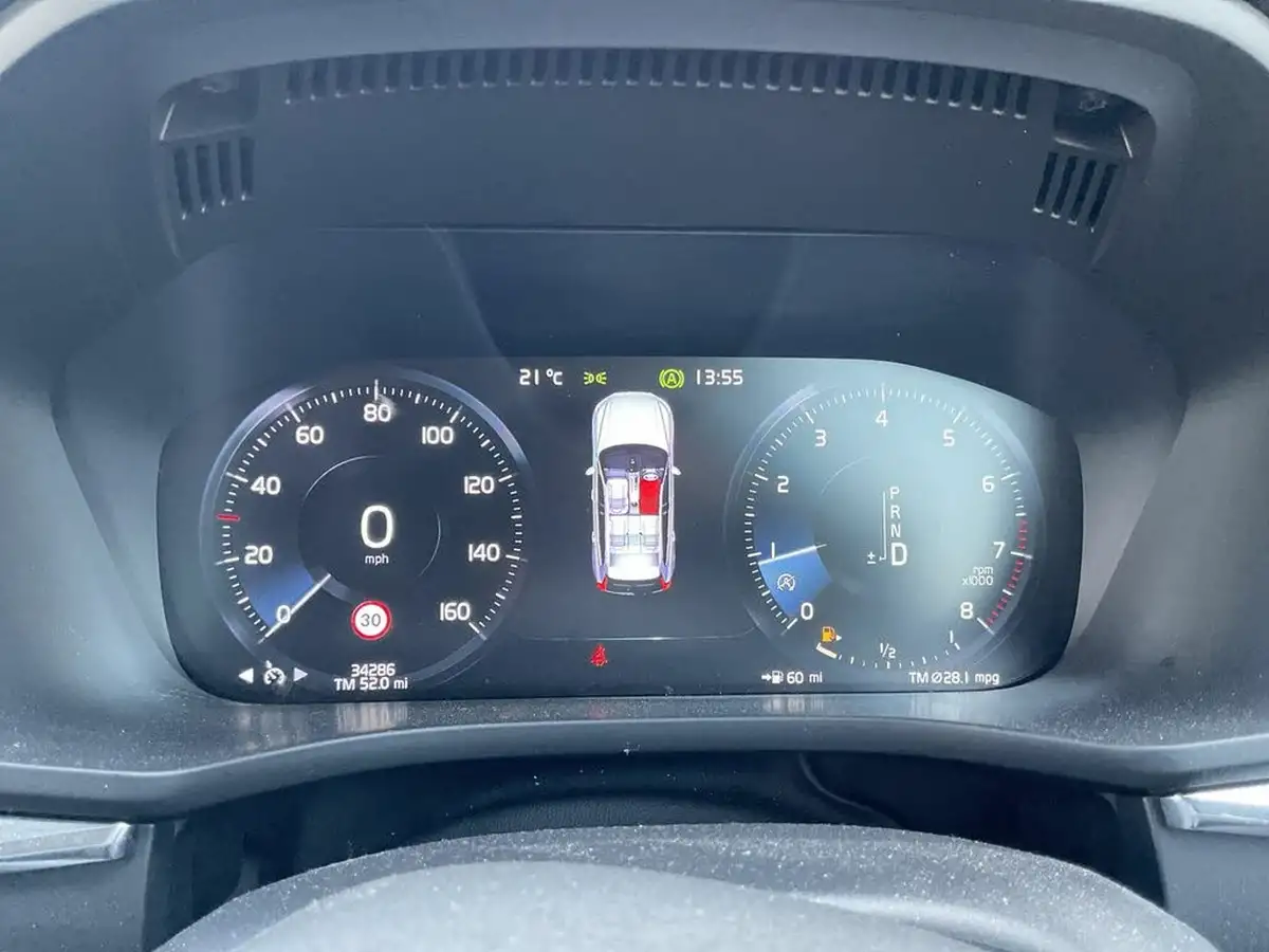 2019-volvo-xc60-20-t5-momentum-pro-big-18