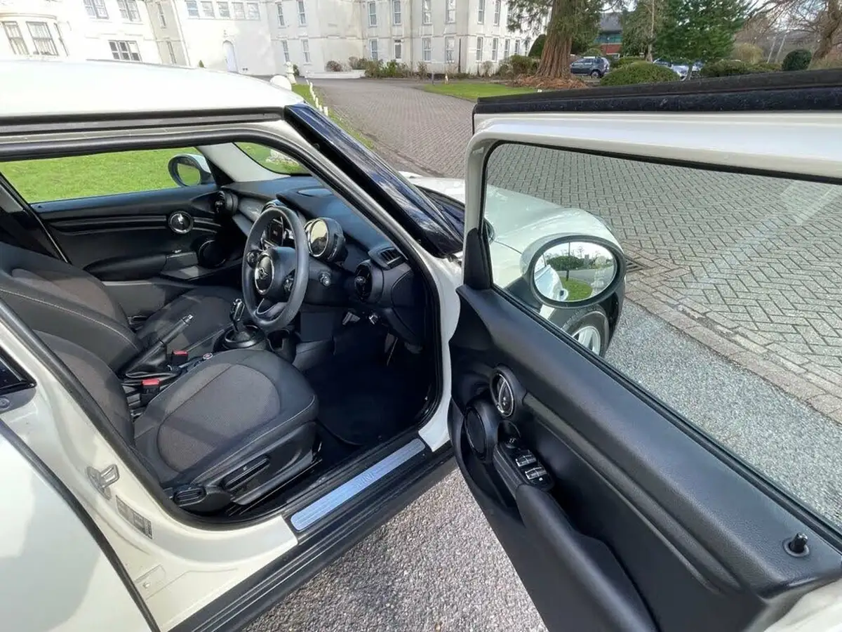 2018-mini-cooper-15-cooper-series-ii-ss-hatchback-5d-auto-big-22