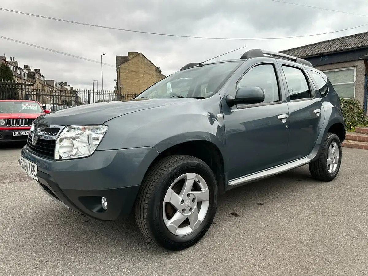 2014-dacia-duster-15d-laureate-110-107bhp-big-3