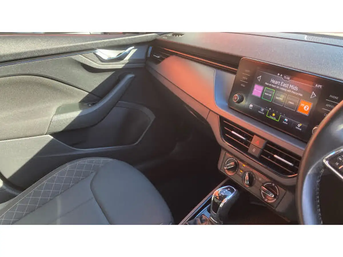 2022-skoda-kamiq-15-tsi-se-dsg-big-13