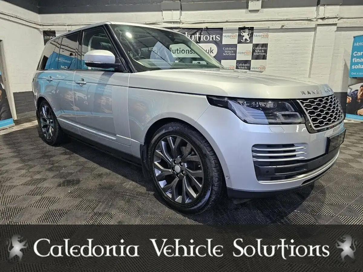 2019-land-rover-range-rover-30-sd-v6-vogue-big-11