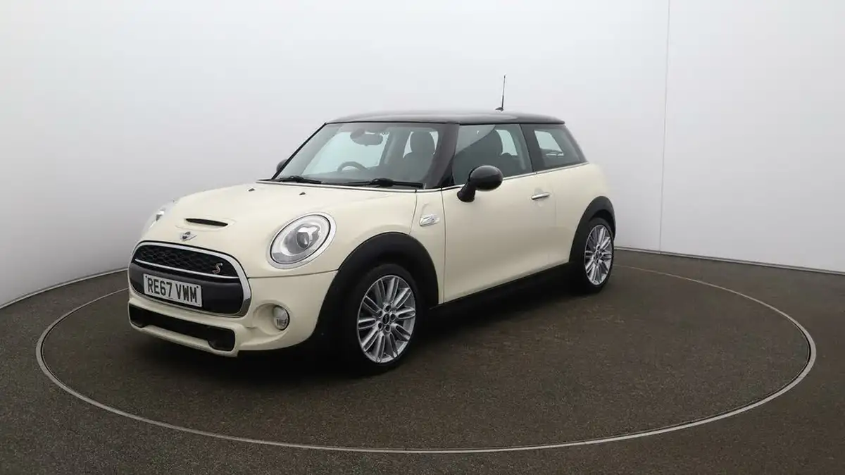 2017-mini-cooper-20-cooper-s-ss-hatchback-3d-sport-auto-big-3