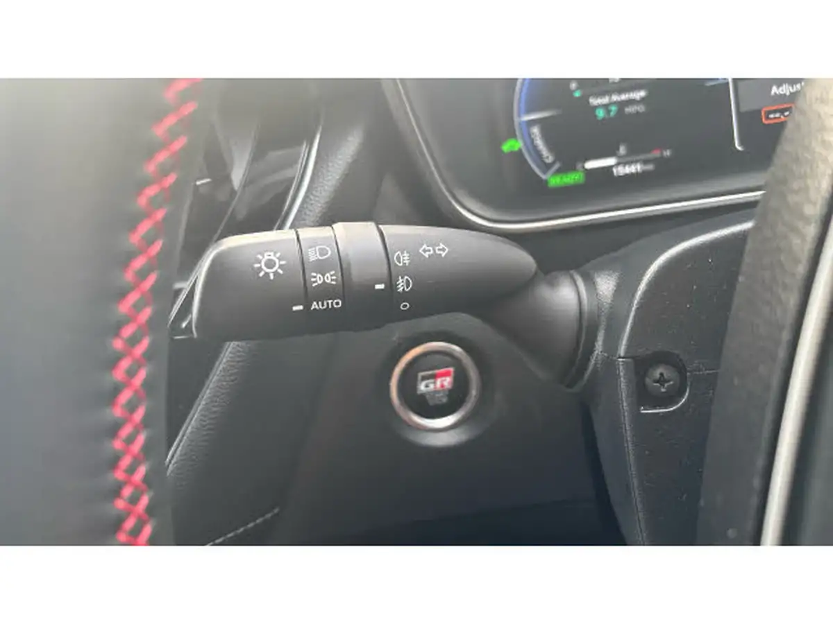 2023-toyota-corolla-18-vvt-i-gr-sport-138bhp-hatchback-big-22