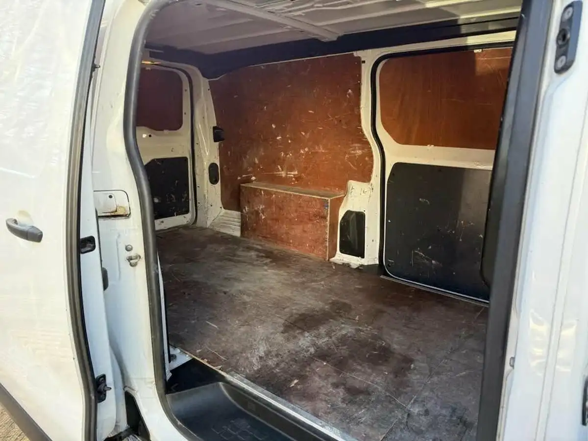 2020-vauxhall-vivaro-15td-2900-l2h1-dynamic-big-24