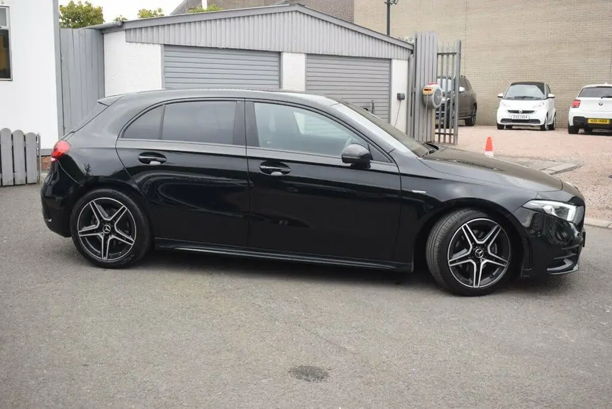 2022-mercedes-benz-a-class-13-a200-amg-line-executive-edition-hatchback-5d-7g-dct-big-2