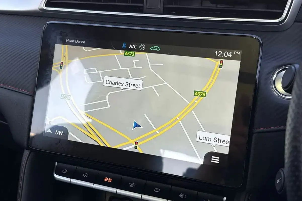 2022-mg-zs-suv-10t-gdi-exclusive-big-16