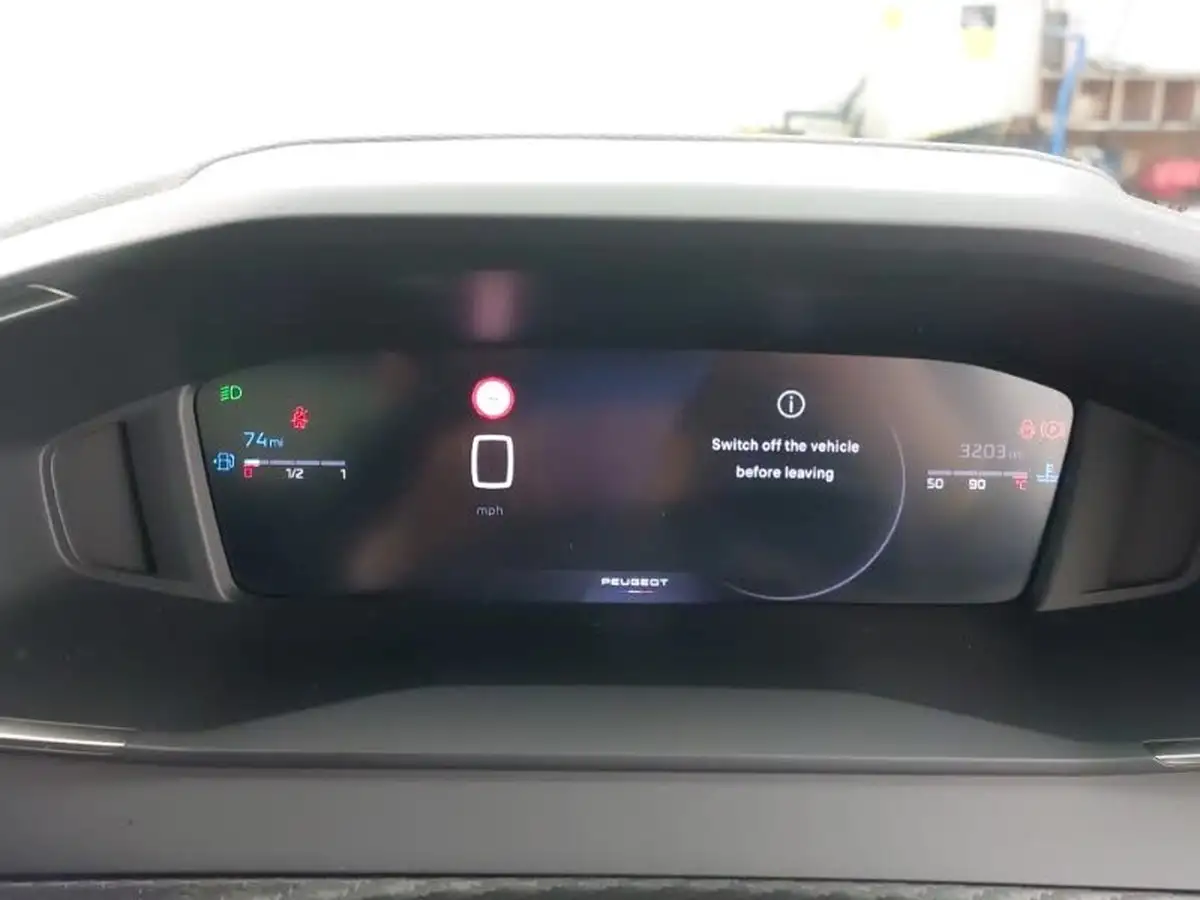 2024-peugeot-2008-suv-12-puretech-allure-130ps-big-12