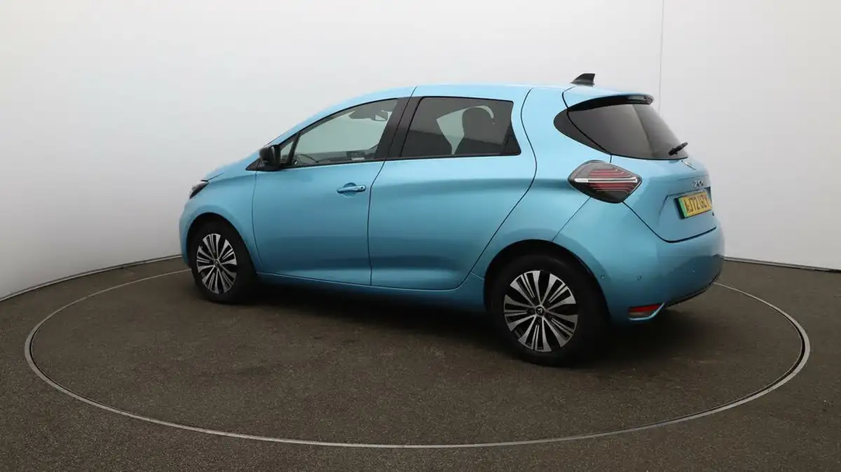 2023-renault-zoe-e-techno-boost-charge-big-26