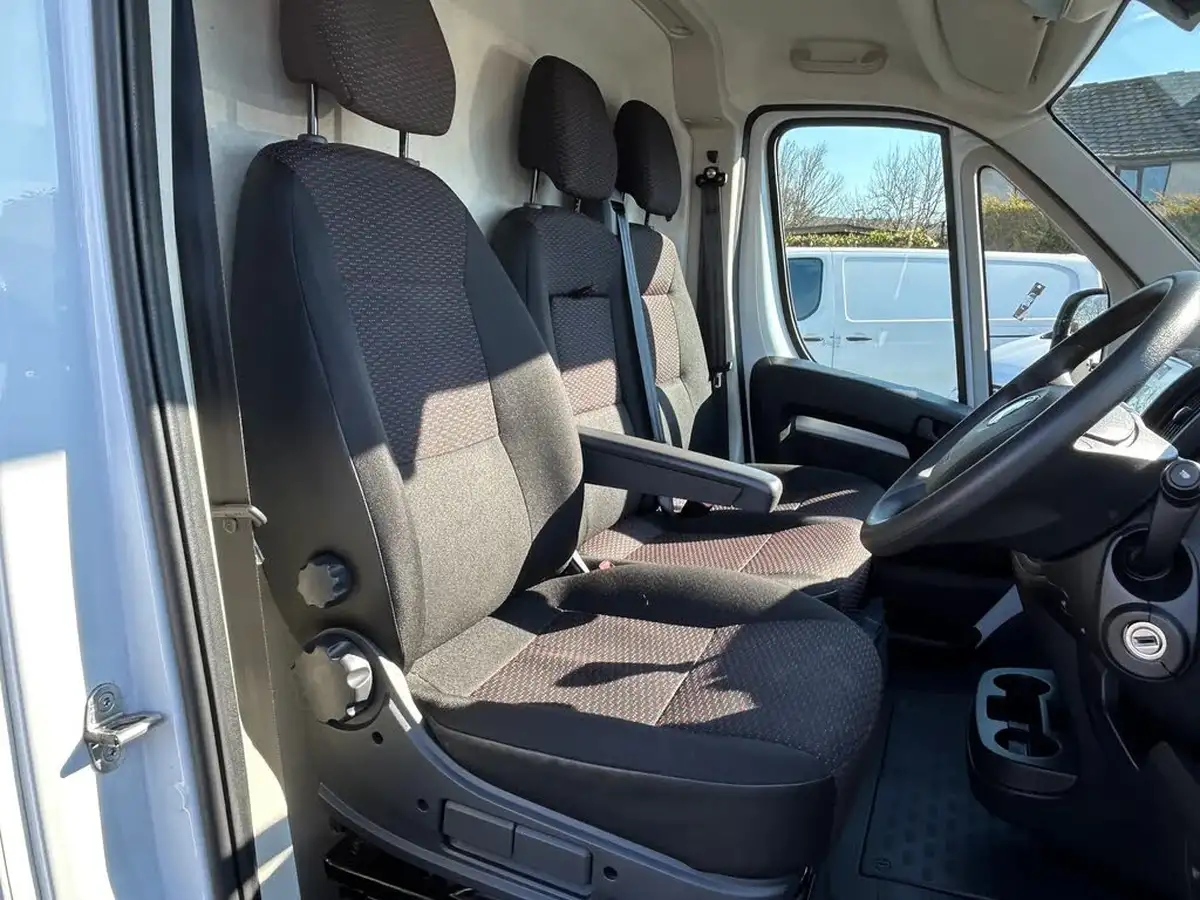 2023-vauxhall-movano-22cdti-l3-h2-3500-prime-140pseu6d-2179cc-big-8