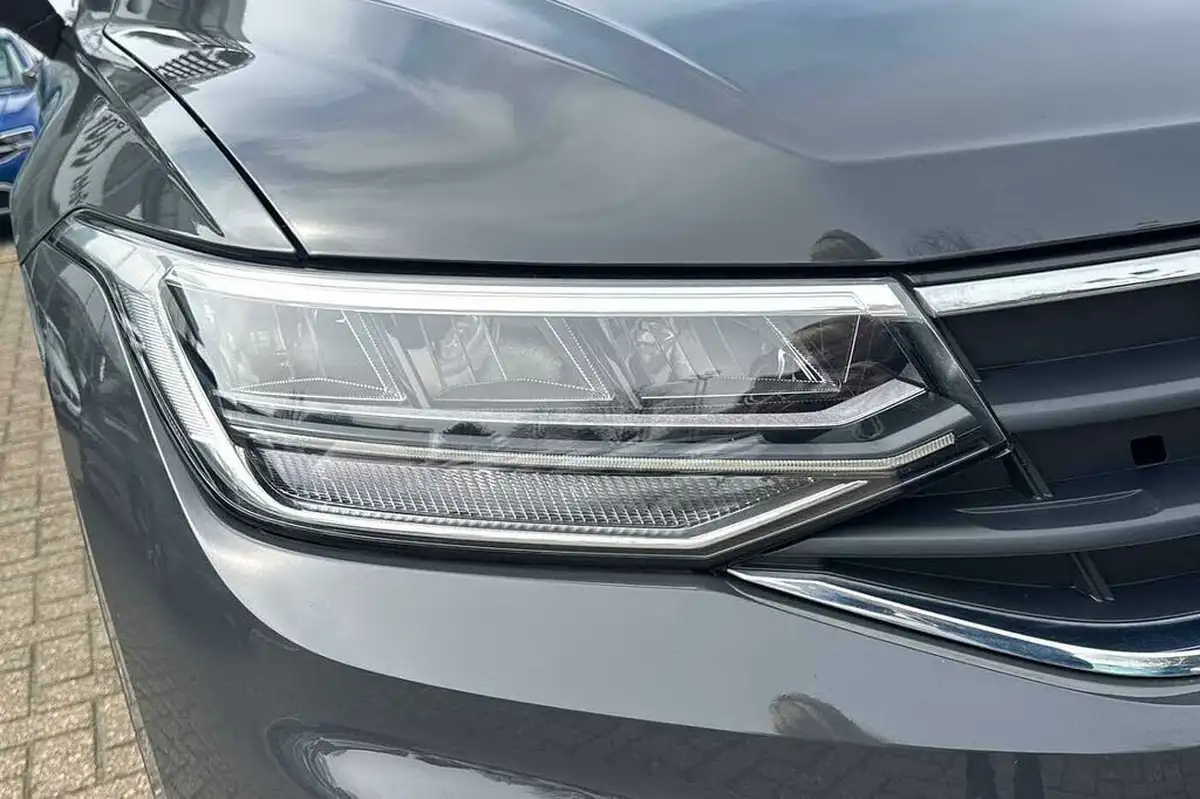 2022-volkswagen-tiguan-15-tsi-life-150ps-dsg-big-17