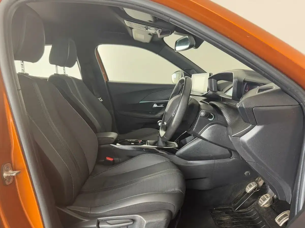 2023-peugeot-2008-suv-12-puretech-allure-premium-100bhp-big-18