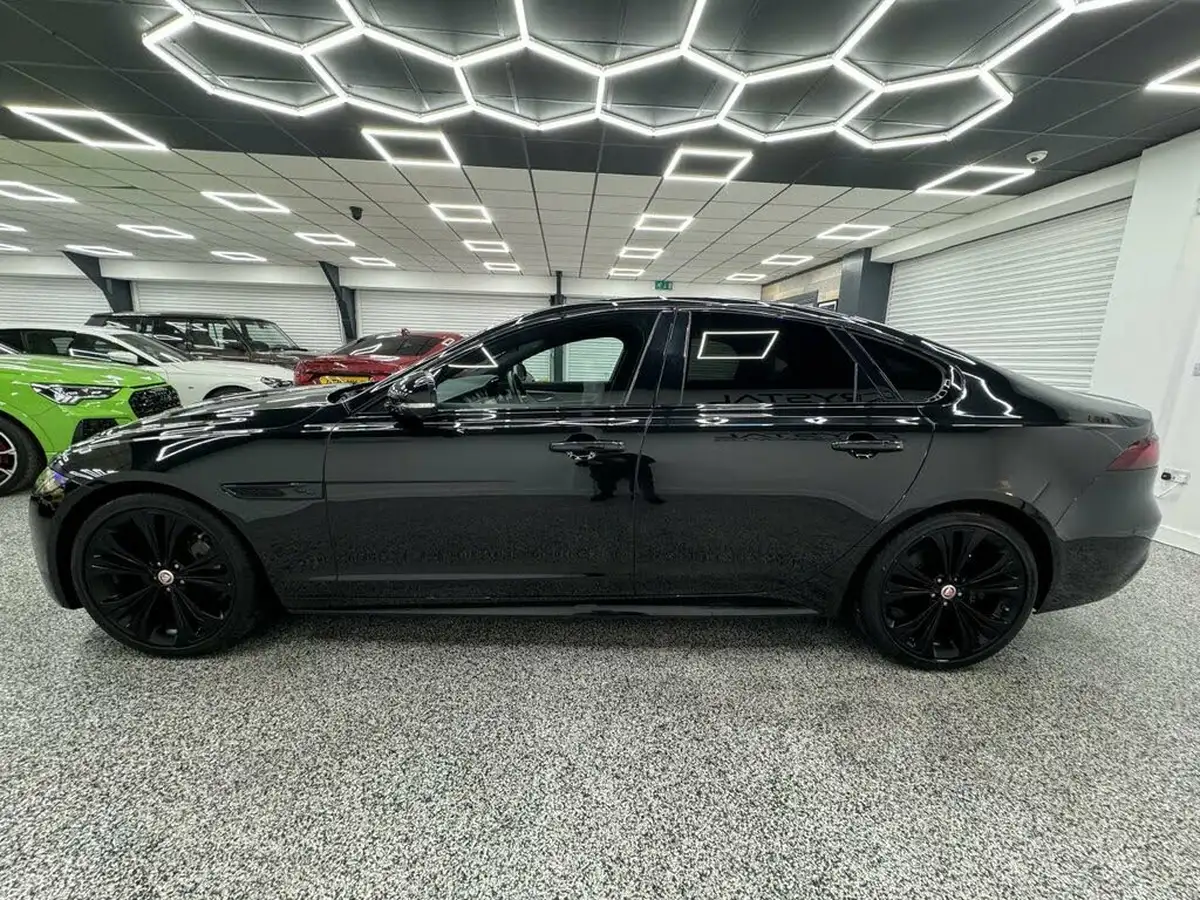 2020-jaguar-xf-20-d200-r-dynamic-se-rwd-saloon-4d-big-5