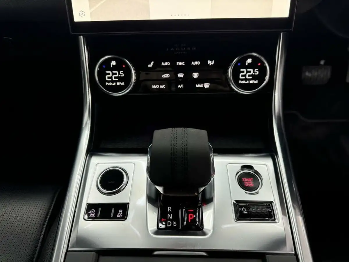 2020-jaguar-xf-20-d200-r-dynamic-se-rwd-saloon-4d-big-33