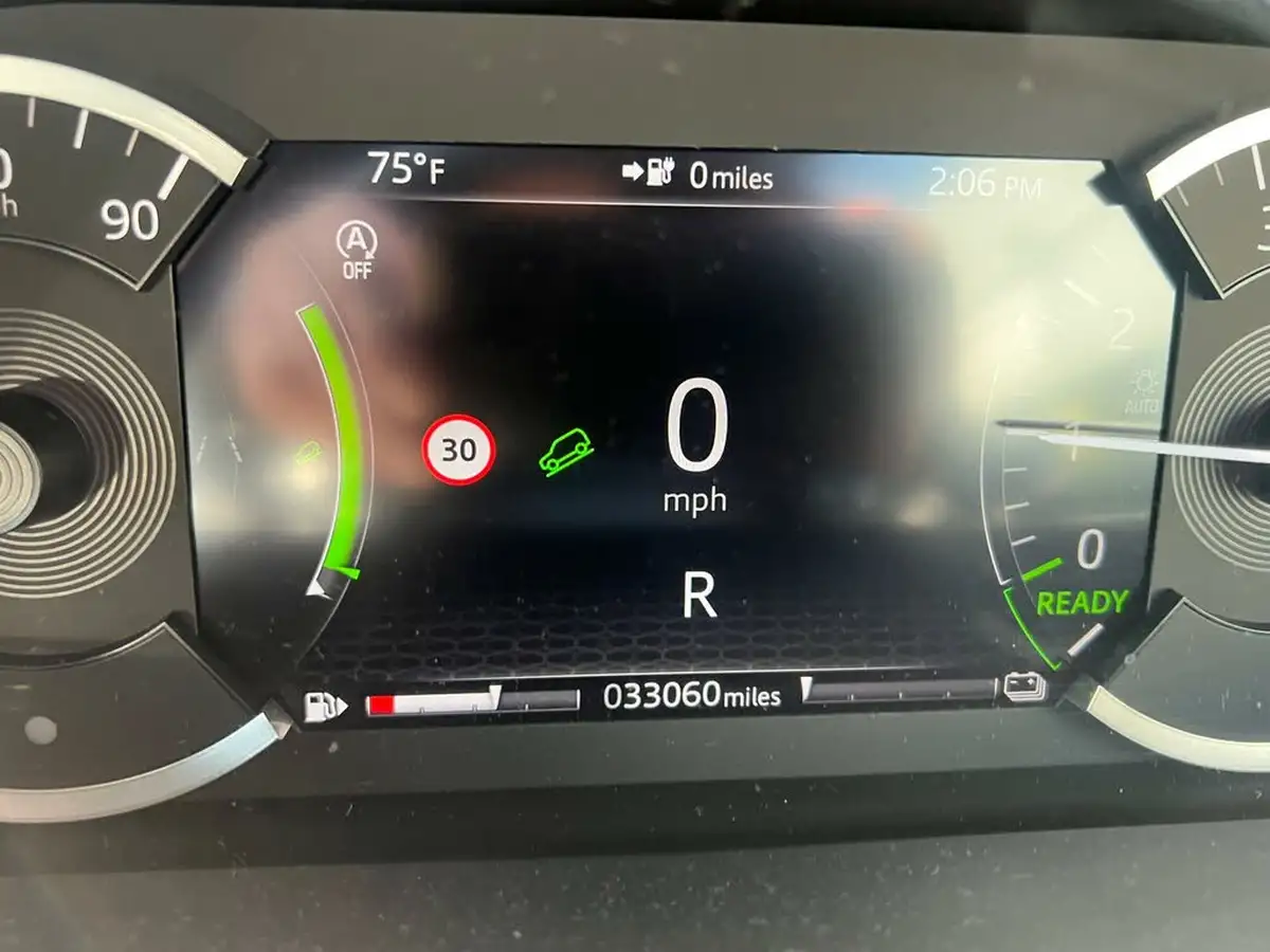 2021-land-rover-range-rover-evoque-15-p300e-r-dynamic-s-big-30