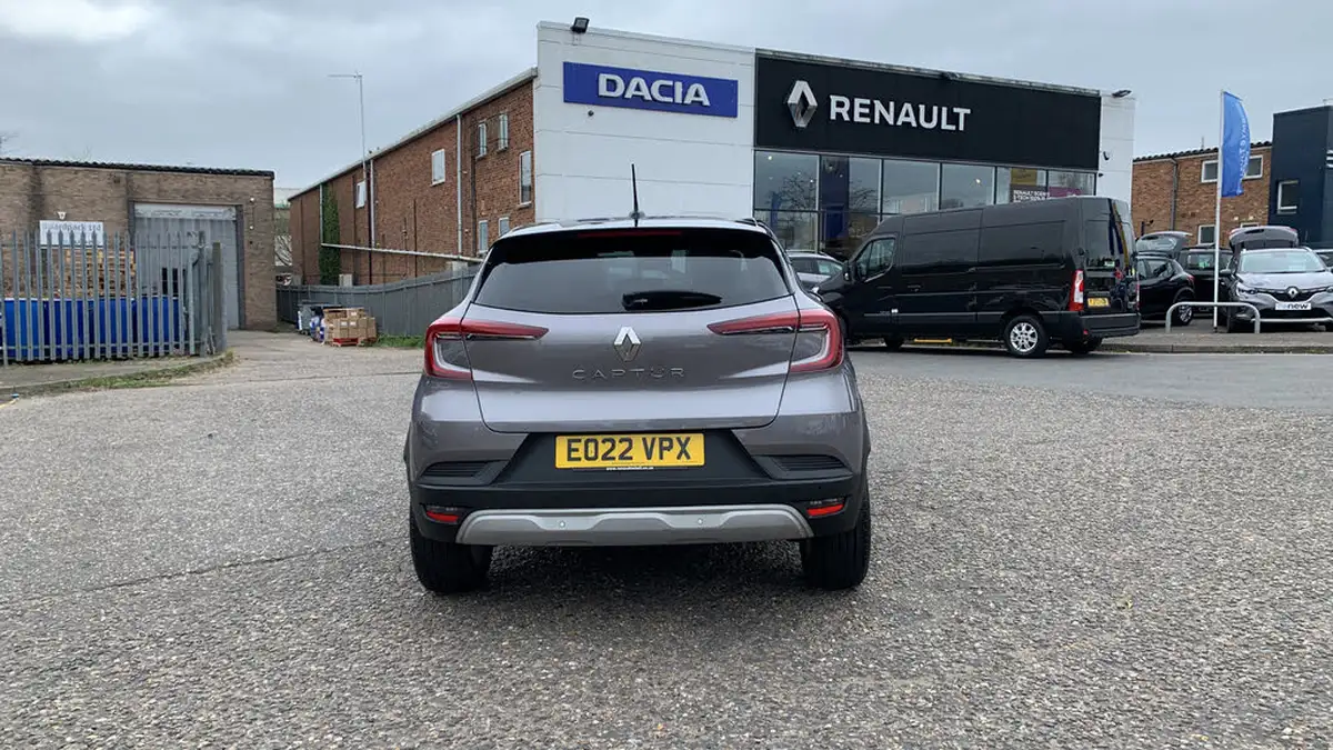 2022-renault-captur-10-tce-iconic-edition-big-8
