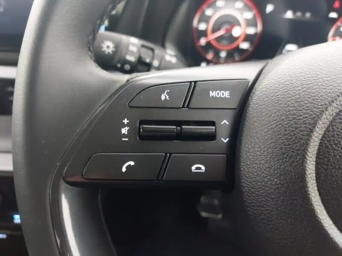 2022-hyundai-i20-10-t-gdi-se-connect-dct-big-16