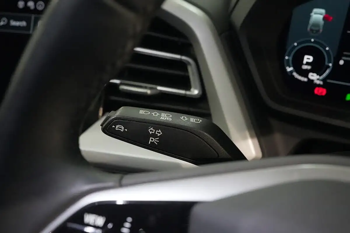 2022-audi-q4-e-tron-40e-sport-station-wagon-big-30