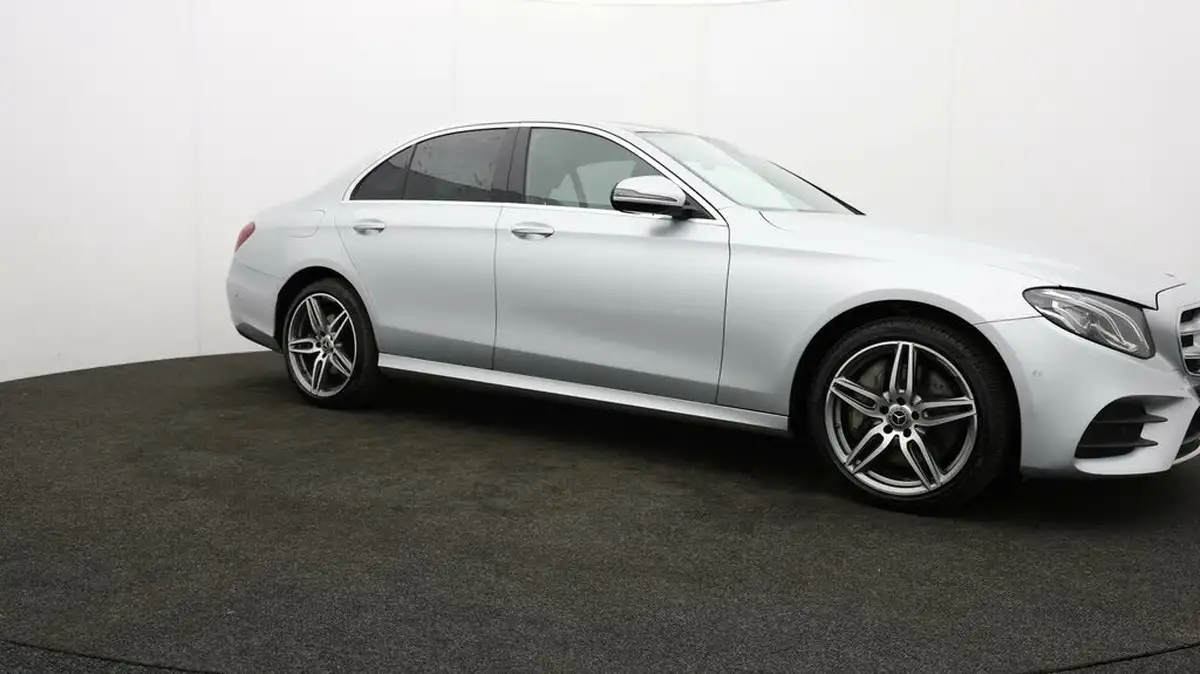 2018-mercedes-benz-e-class-30d-e350d-amg-line-premiumss-saloon-4d-4matic-big-39