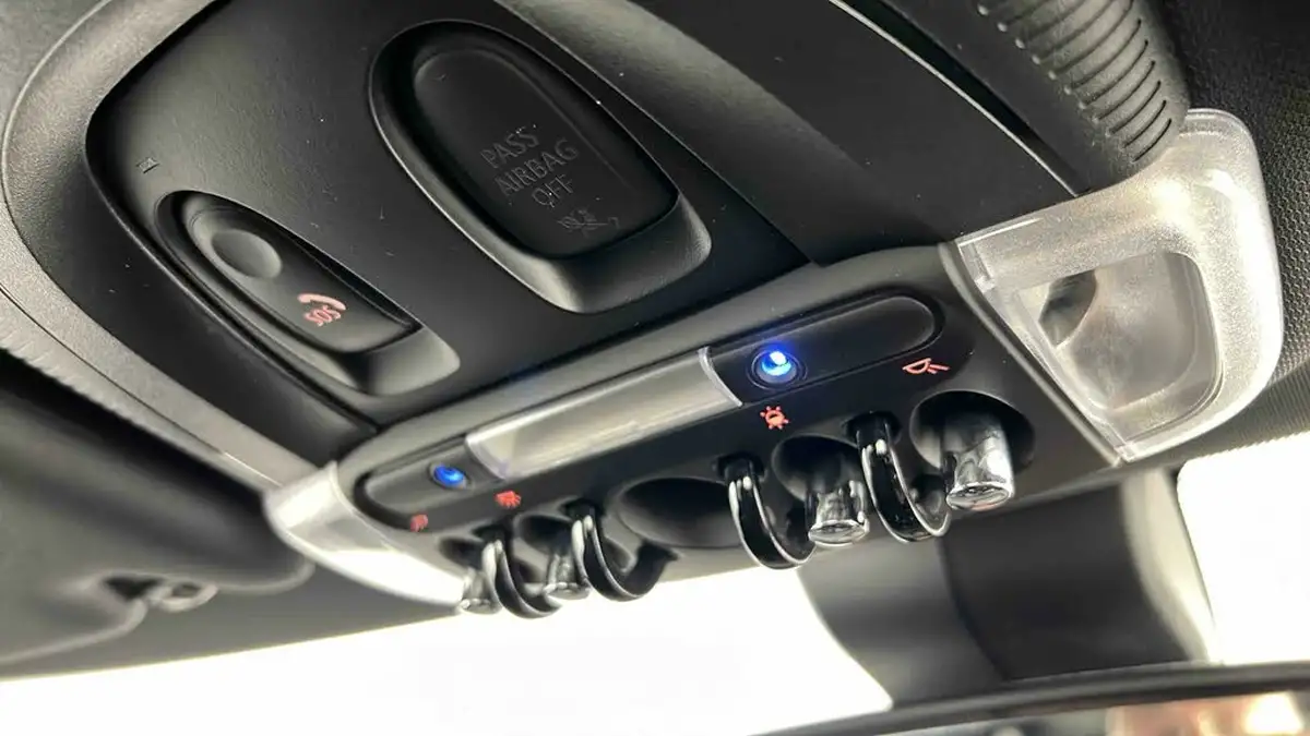 2021-mini-cooper-e-cooper-s-2-big-36