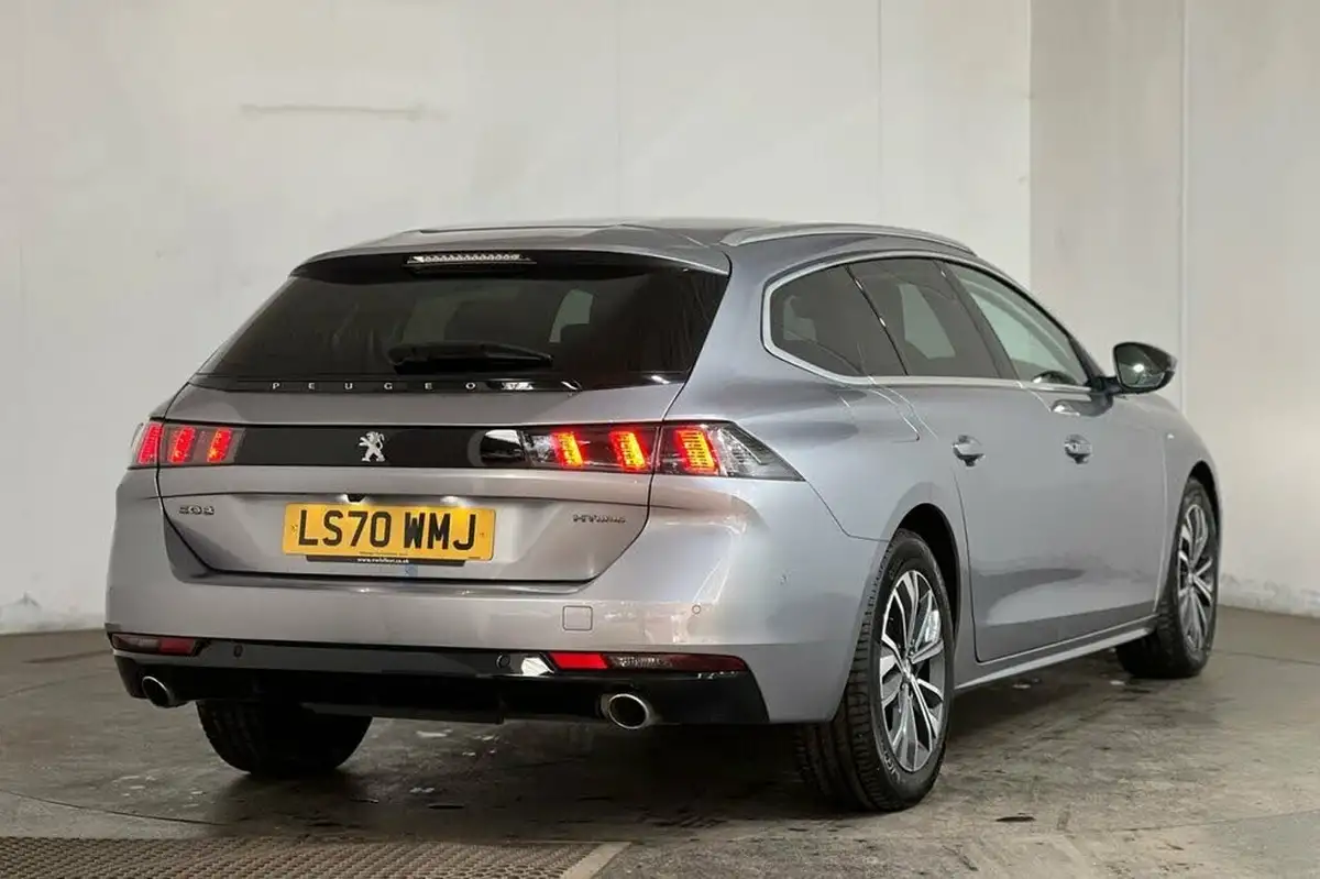 2021-peugeot-508-sw-16-puretech-allure-225bhp-hybrid-e-eat8-big-18