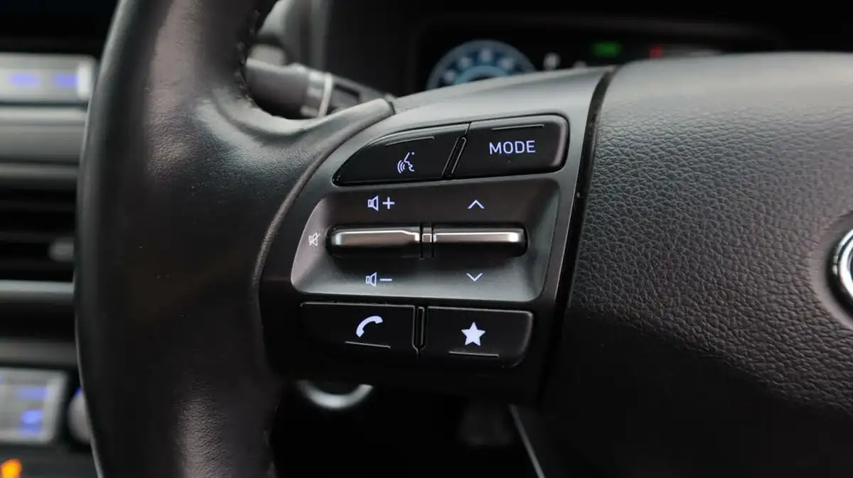 2022-hyundai-kona-e-ultimate-big-25