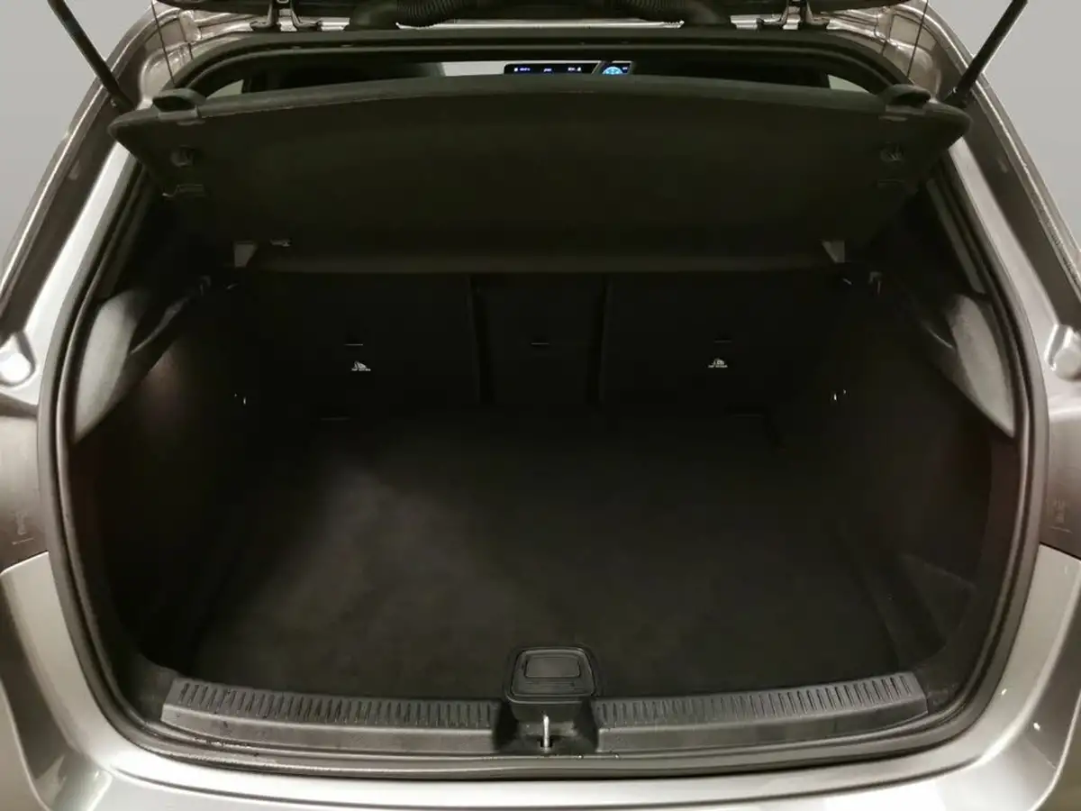 2023-mercedes-benz-a-class-20d-a180d-amg-line-premium-plus-night-edition-hatchback-5d-big-33