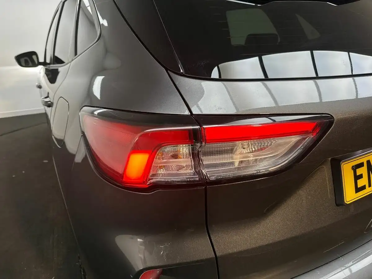 2024-ford-kuga-25t-st-line-x-edition-190ps-fhev-big-32