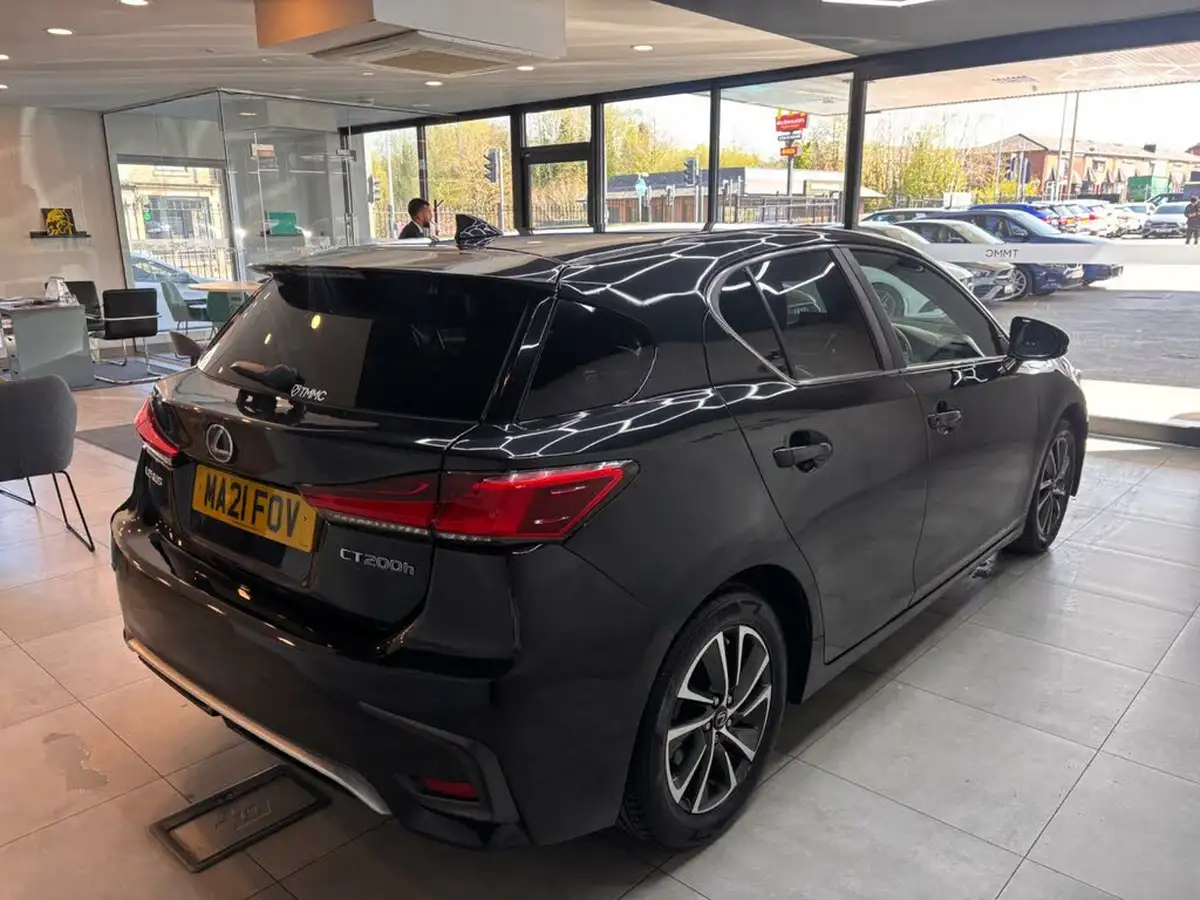 2021-lexus-ct-200h-18-ct-big-8
