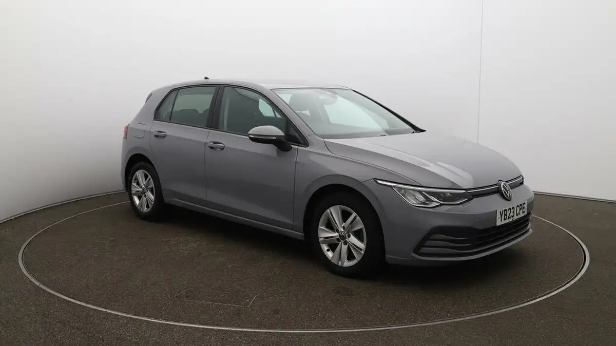 2023-volkswagen-golf-15-tsi-life-130ps-hatchback-big-35