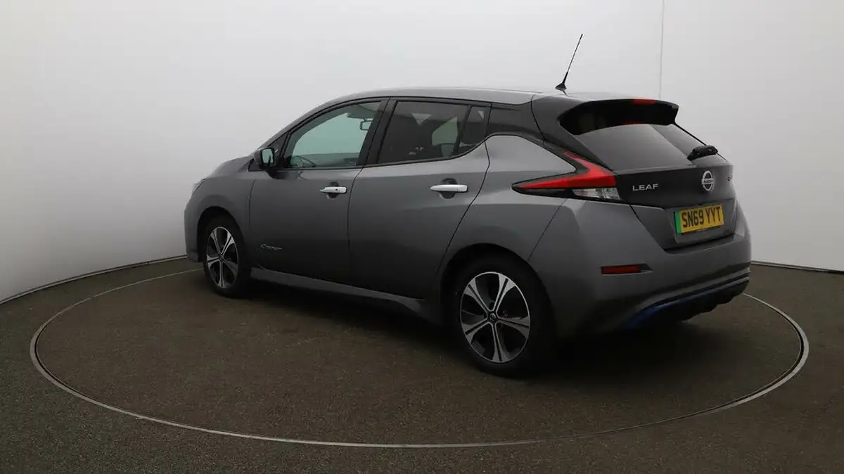 2019-nissan-leaf-e-e-3zero-big-5