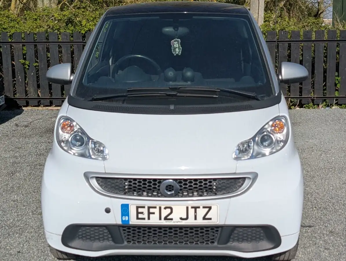2012-smart-fortwo-10-passion-71bhp-coupe-softouch-big-2