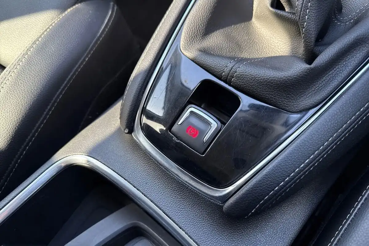 2020-vauxhall-grandland-x-12-sri-nav-big-57