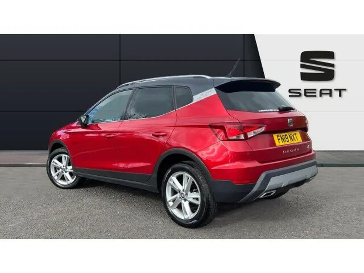 2019-seat-arona-10-tsi-fr-ss-big-2