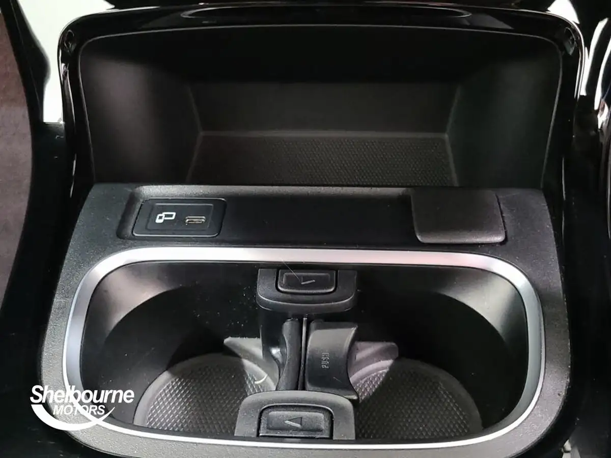 2022-mercedes-benz-a-class-20d-a180d-se-big-33