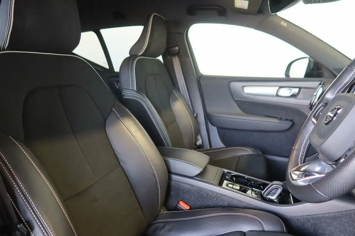 2021-volvo-xc40-20-b4-r-design-pro-194bhp-auto-big-9