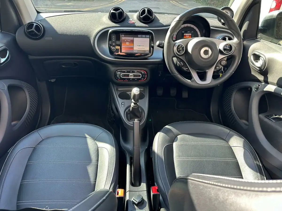 2018-smart-fortwo-09-prime-premium-cabriolet-big-12