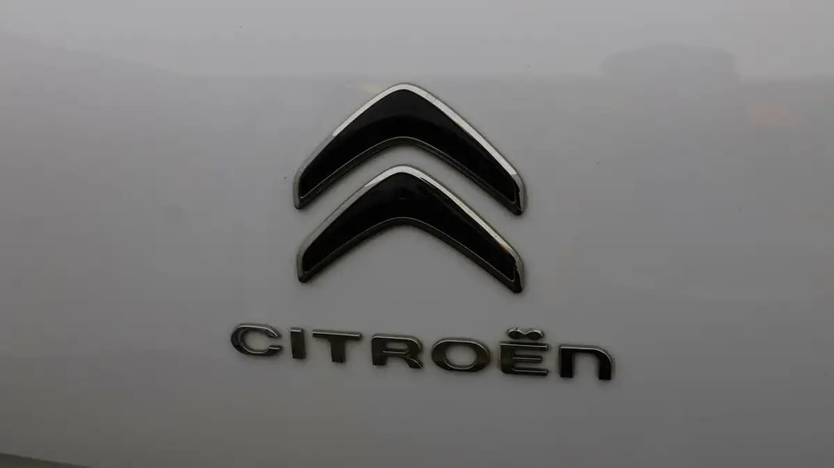2020-citroen-c3-aircross-12-puretech-flair-110ps-ss-eat6-big-19