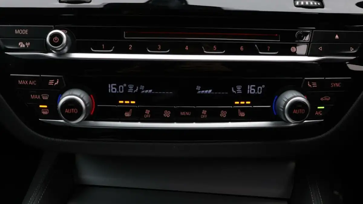 2019-bmw-5-series-20-520i-m-sport-plus-pack-touring-5d-big-12