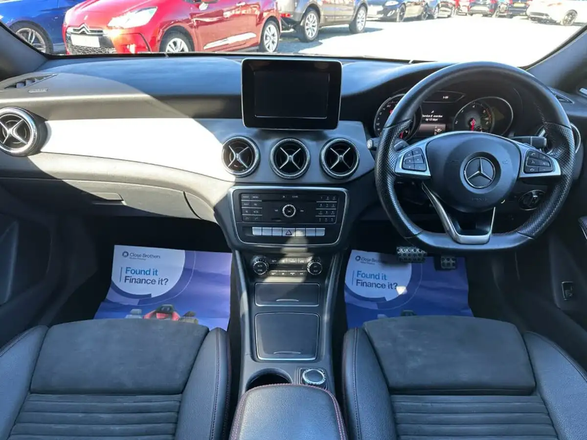 2017-mercedes-benz-cla-21d-cla-220-amg-line-coupe-4d-big-12
