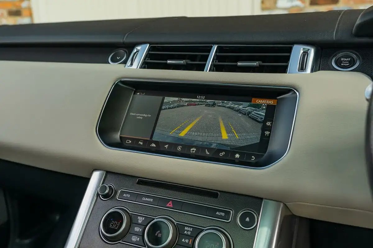 2017-land-rover-range-rover-sport-30-sd-v6-hse-dynamic-306hp-big-46
