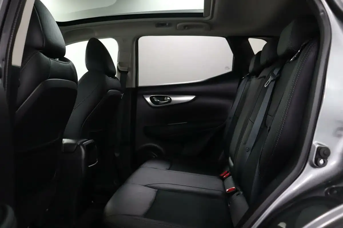 2018-nissan-qashqai-12-dig-t-tekna-big-36