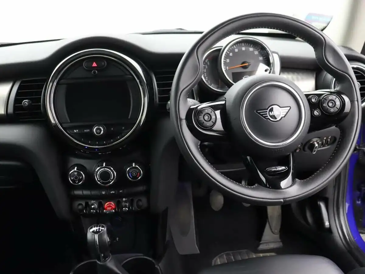 2019-mini-cooper-15-cooper-exclusive-134bhp-hatchback-3d-big-13